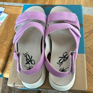 OTBT Lavender Sz 8 Sandals